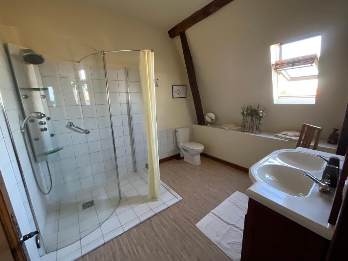 Domaine De La Carrere Hotell Arthez-de-Bearn Exteriör bild