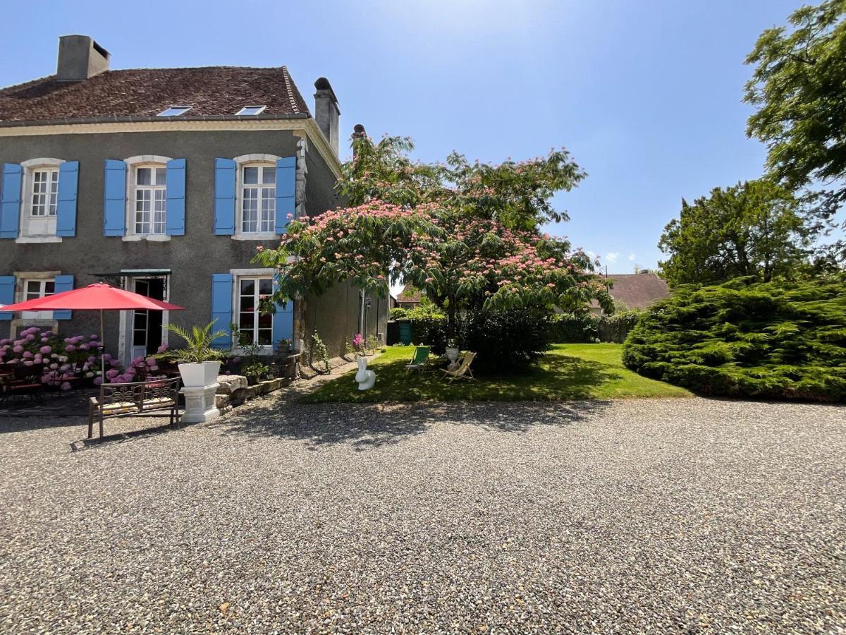Domaine De La Carrere Hotell Arthez-de-Bearn Exteriör bild